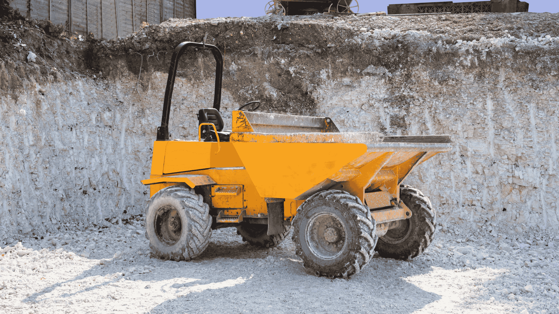 Dumper Imagen de un dumper amarillo en una obra
